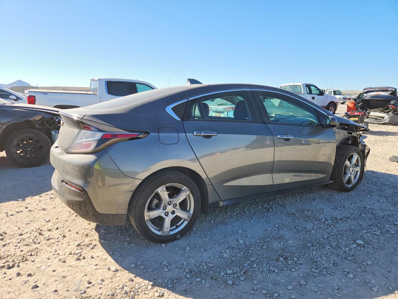 2017 CHEVROLET VOLT LT photo 3