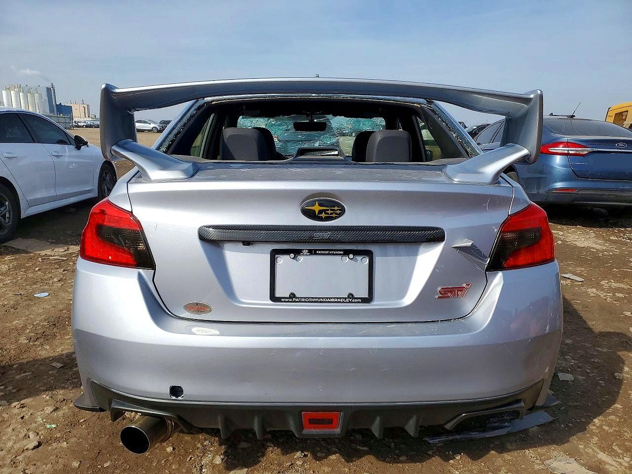 2018 SUBARU WRX STI photo 11