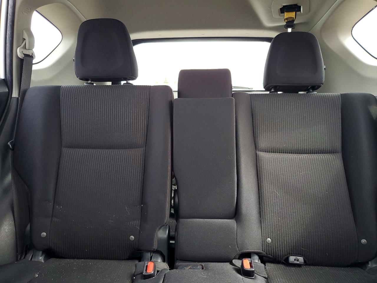 2016 TOYOTA RAV4 LE photo 19