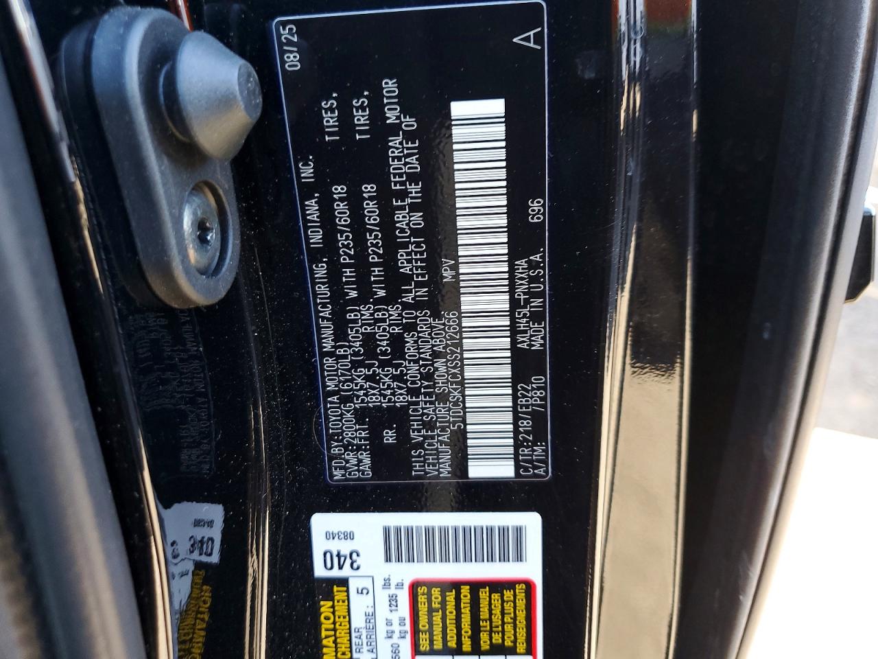 2025 TOYOTA SIENNA WOODLAND EDITION photo 40