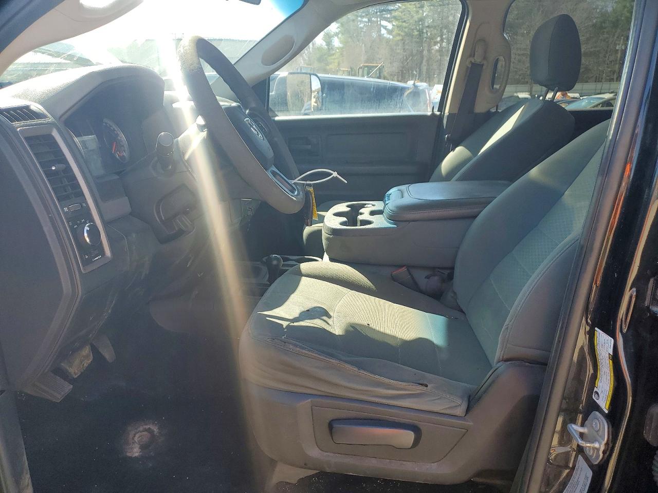 2017 RAM 2500 photo 19