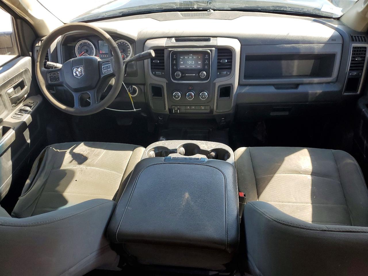 2017 RAM 2500 photo 22