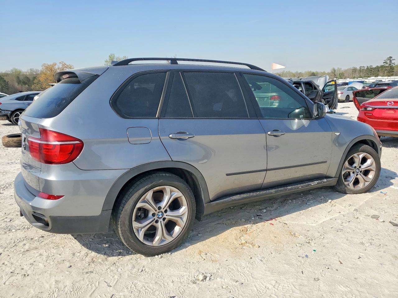 2011 BMW X5 XDRIVE50I photo 3