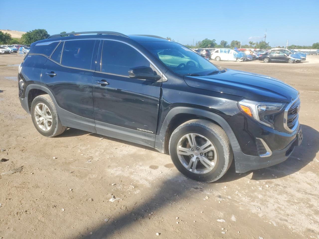 2020 GMC TERRAIN SLE photo 4