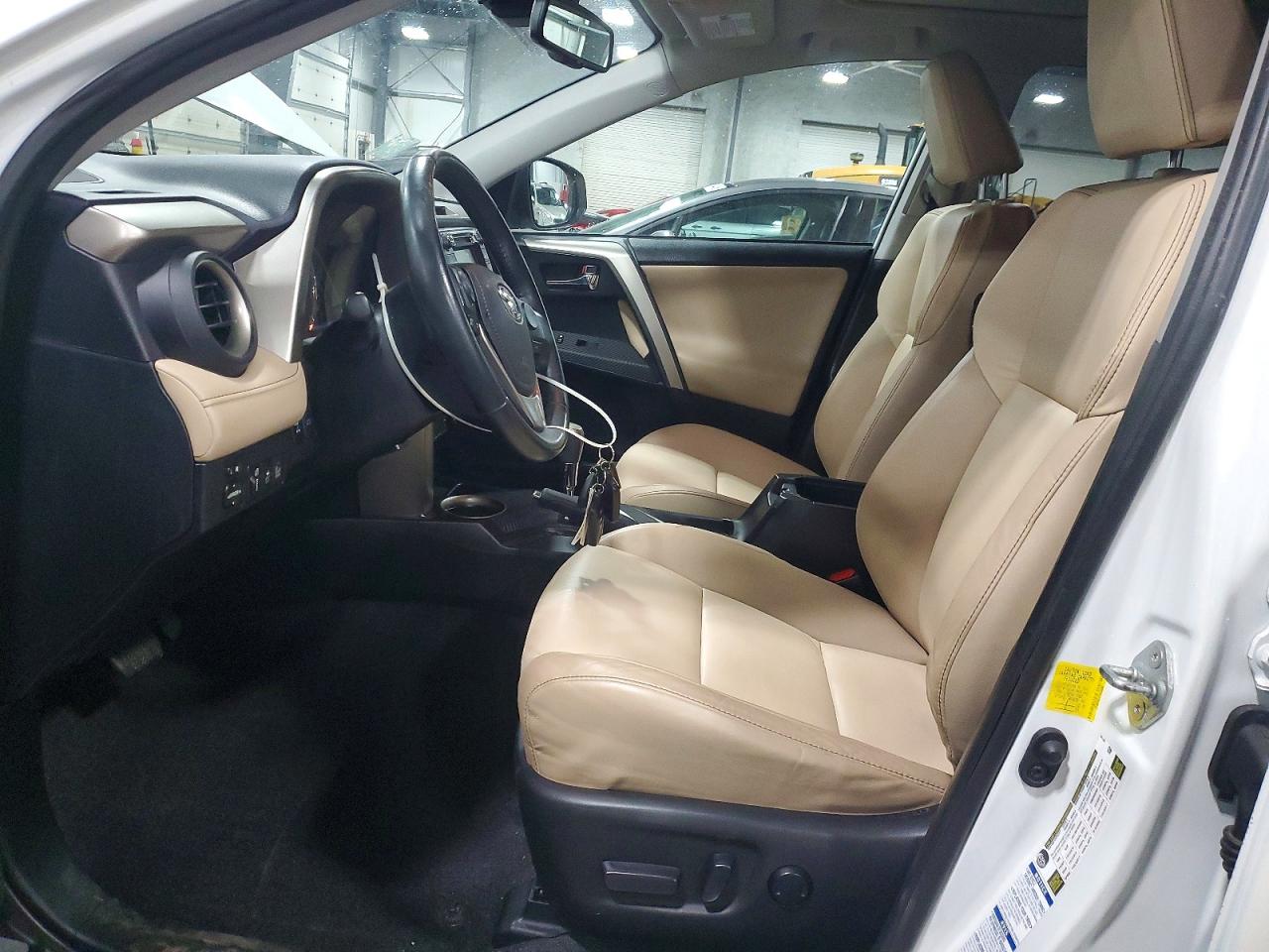 2015 TOYOTA RAV4 LIMITED photo 7