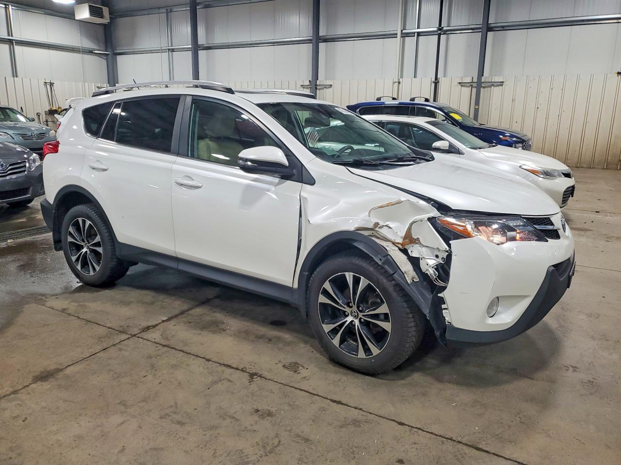 2015 TOYOTA RAV4 LIMITED photo 4
