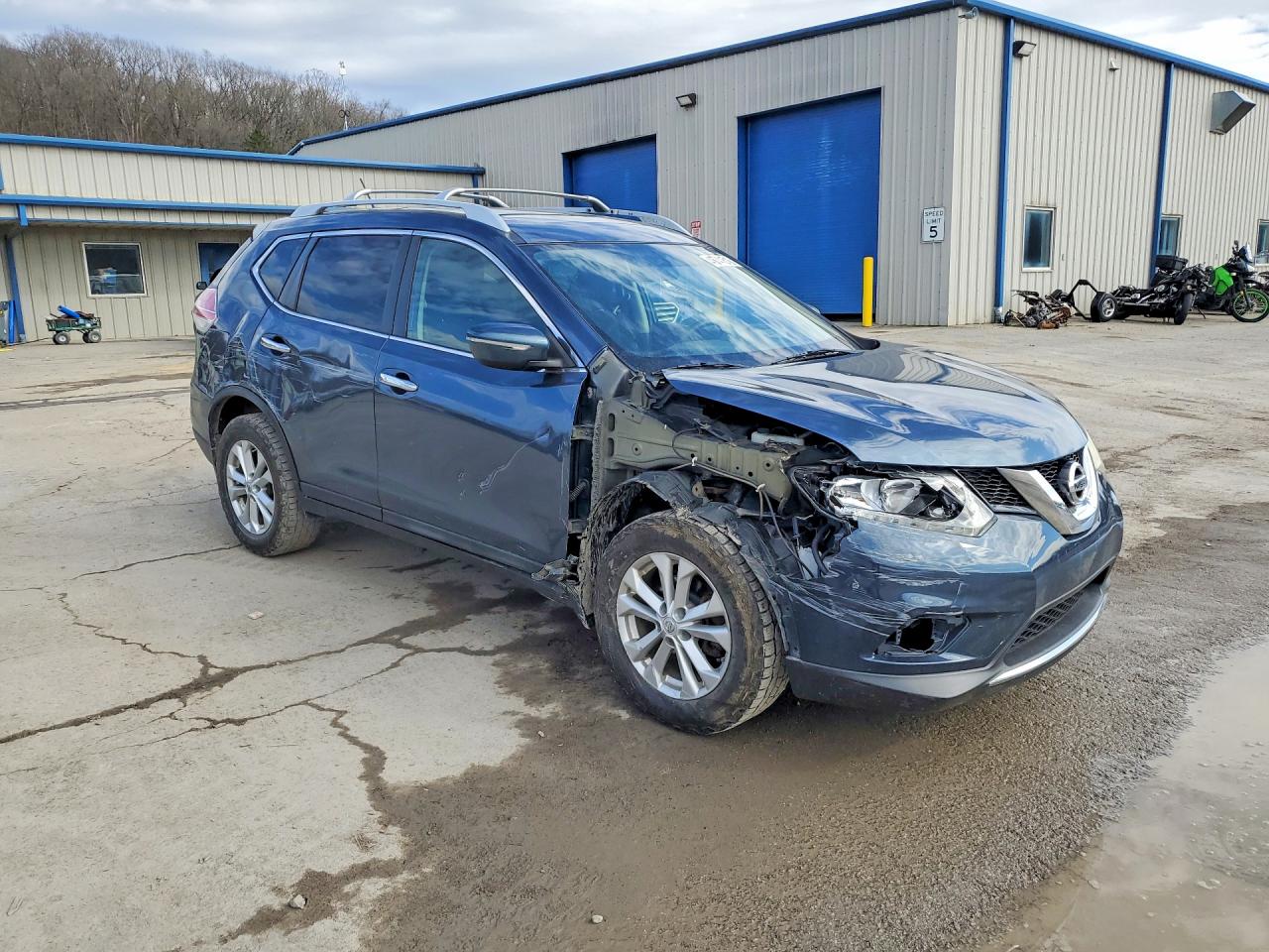 2014 NISSAN ROGUE SV photo 4