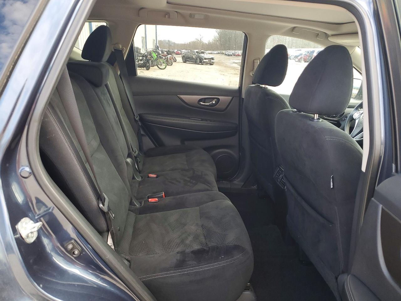 2014 NISSAN ROGUE SV photo 11