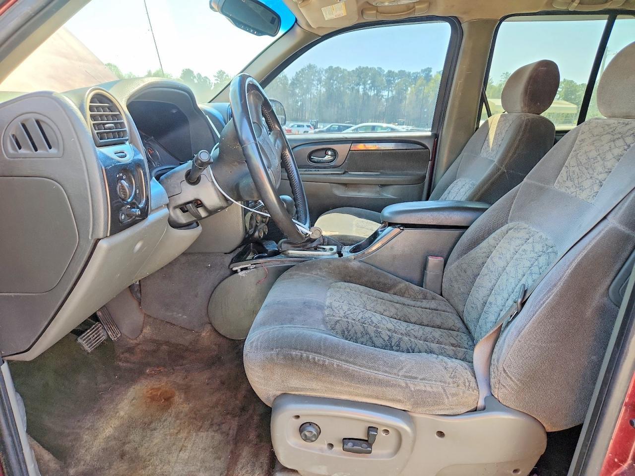 2003 GMC ENVOY photo 13