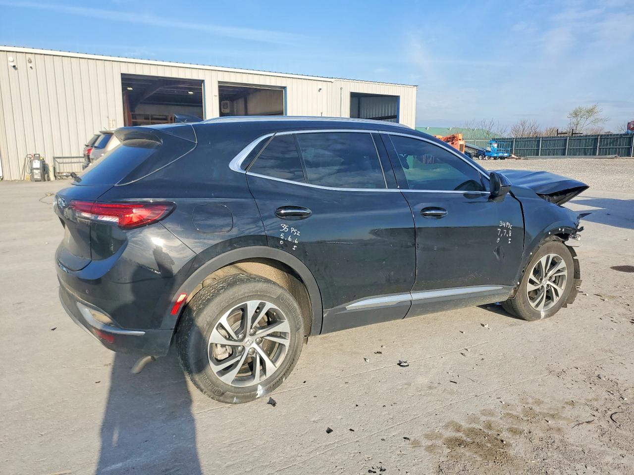 2023 BUICK ENVISION ESSENCE photo 5