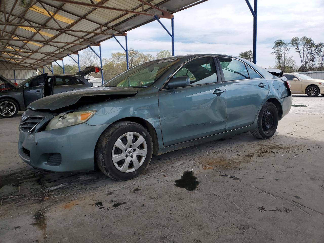 2011 TOYOTA CAMRY