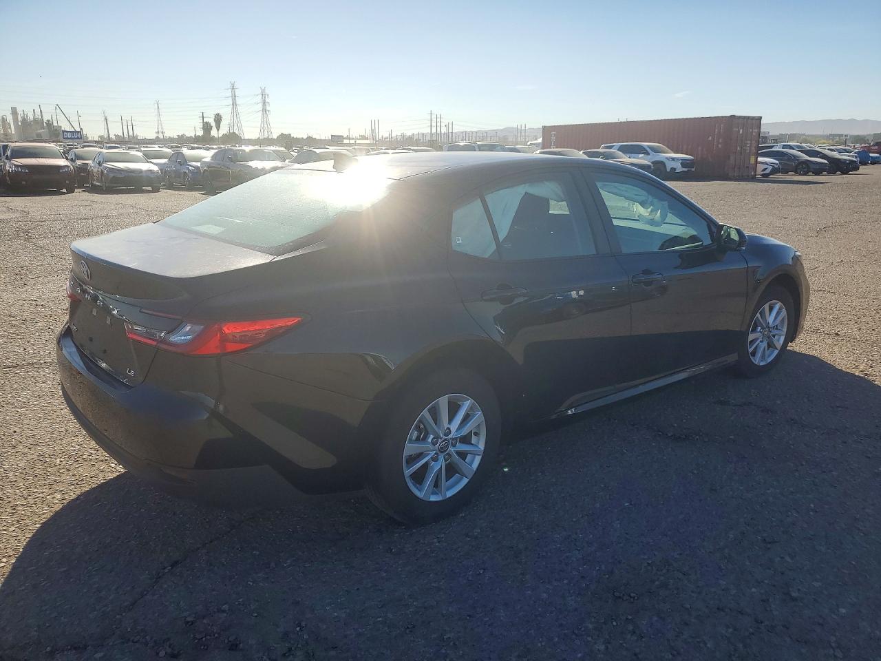 2025 TOYOTA CAMRY LE photo 5