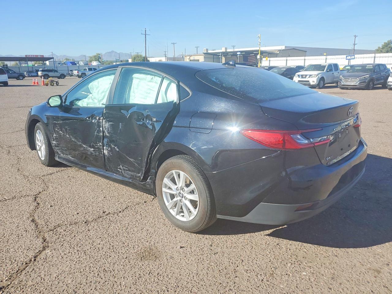 2025 TOYOTA CAMRY LE photo 3