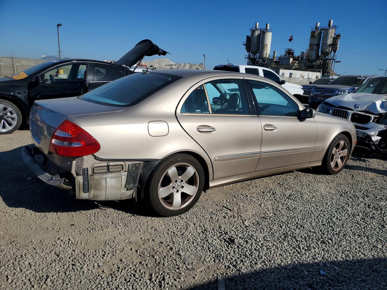 2005 MERCEDES-BENZ E 320 photo 5