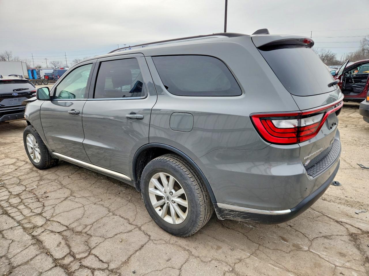 2019 DODGE DURANGO SXT photo 4