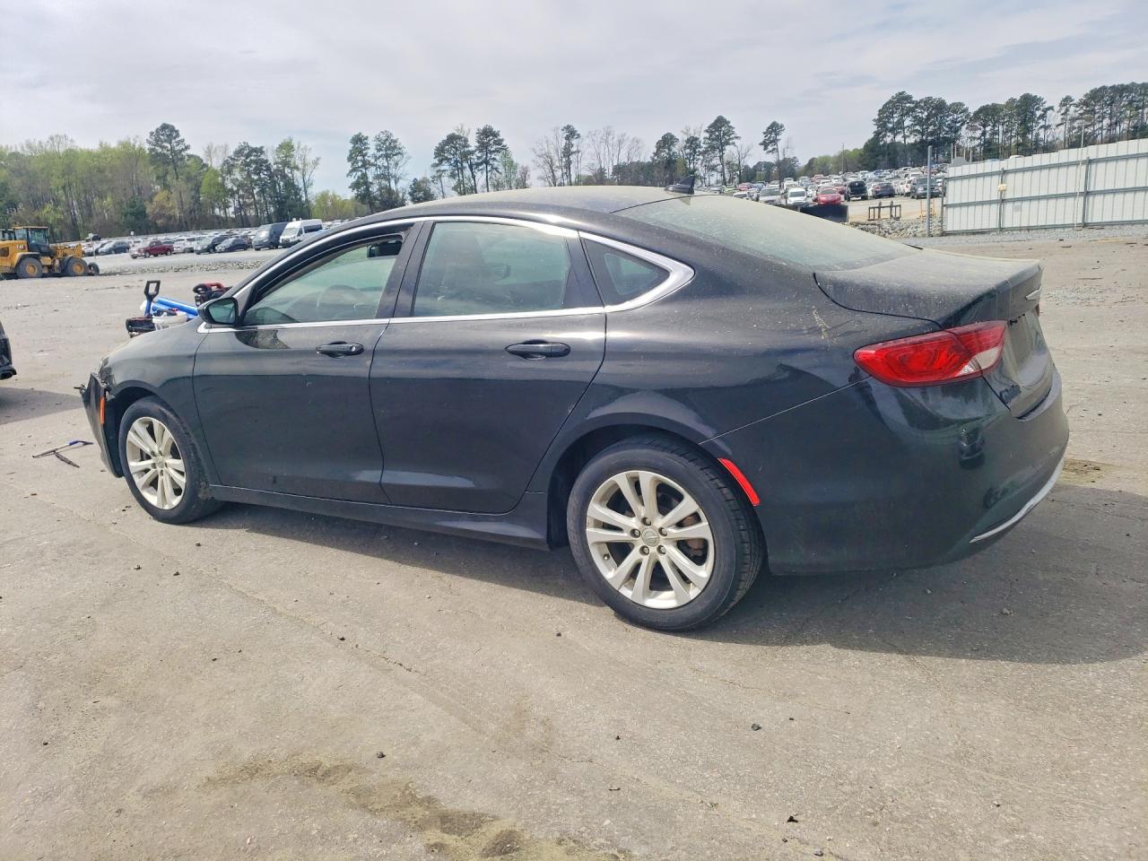 2016 CHRYSLER 200 LIMITED photo 4