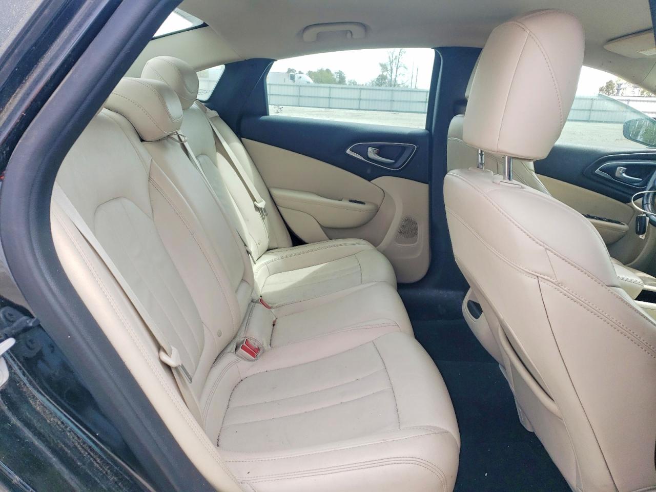 2016 CHRYSLER 200 LIMITED photo 28