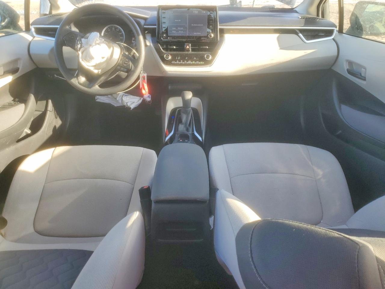 2022 TOYOTA COROLLA LE photo 22