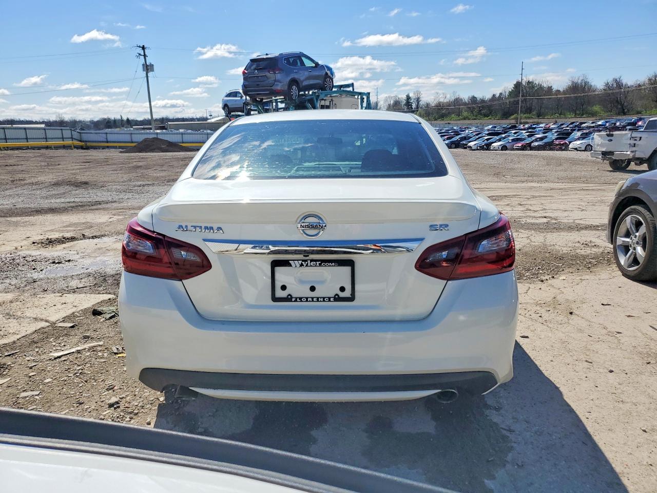 2017 NISSAN ALTIMA 2.5 SR photo 11