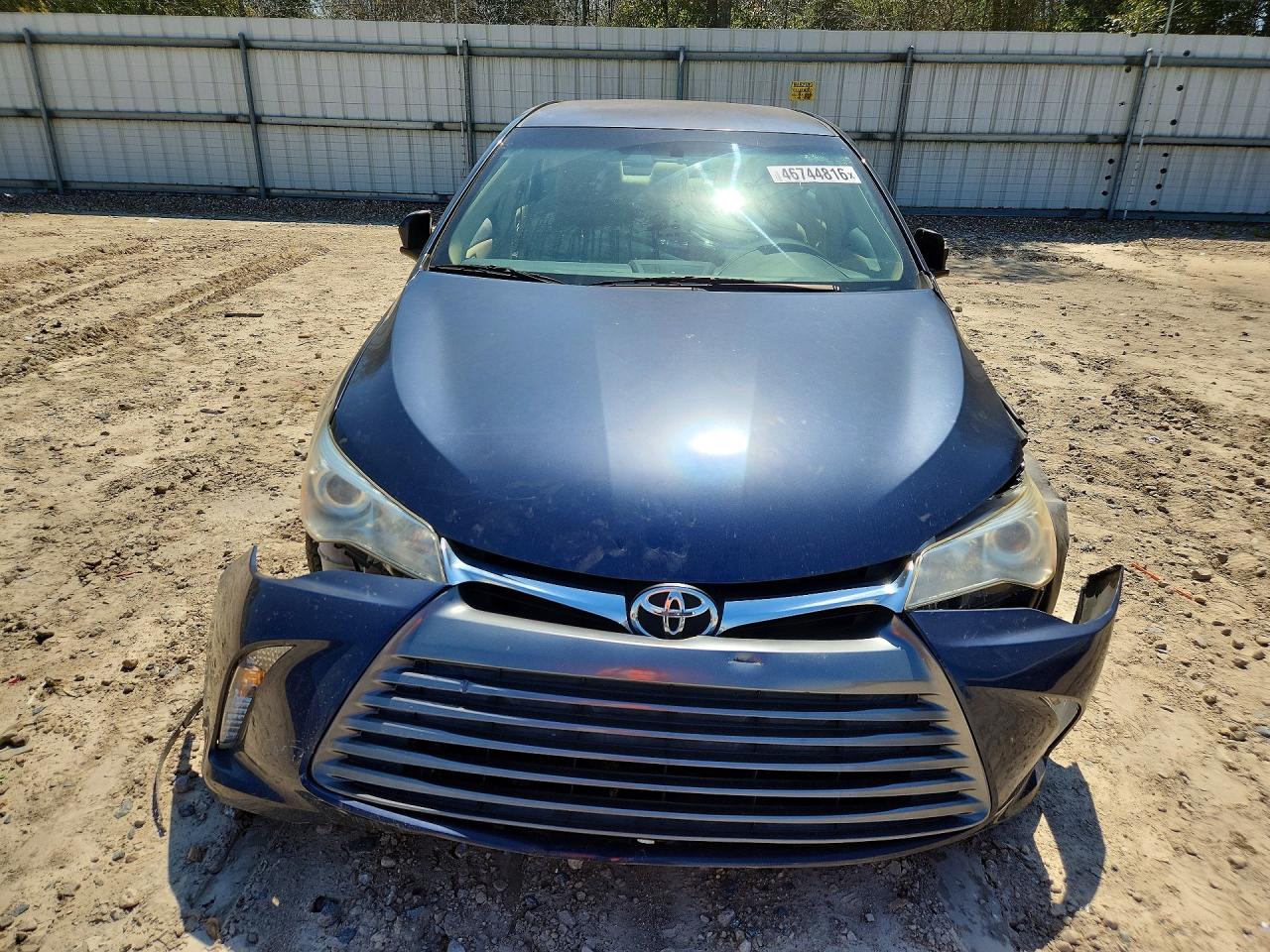 2017 TOYOTA CAMRY LE photo 9