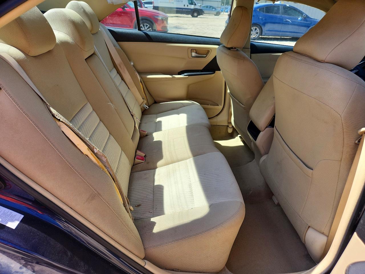 2017 TOYOTA CAMRY LE photo 19