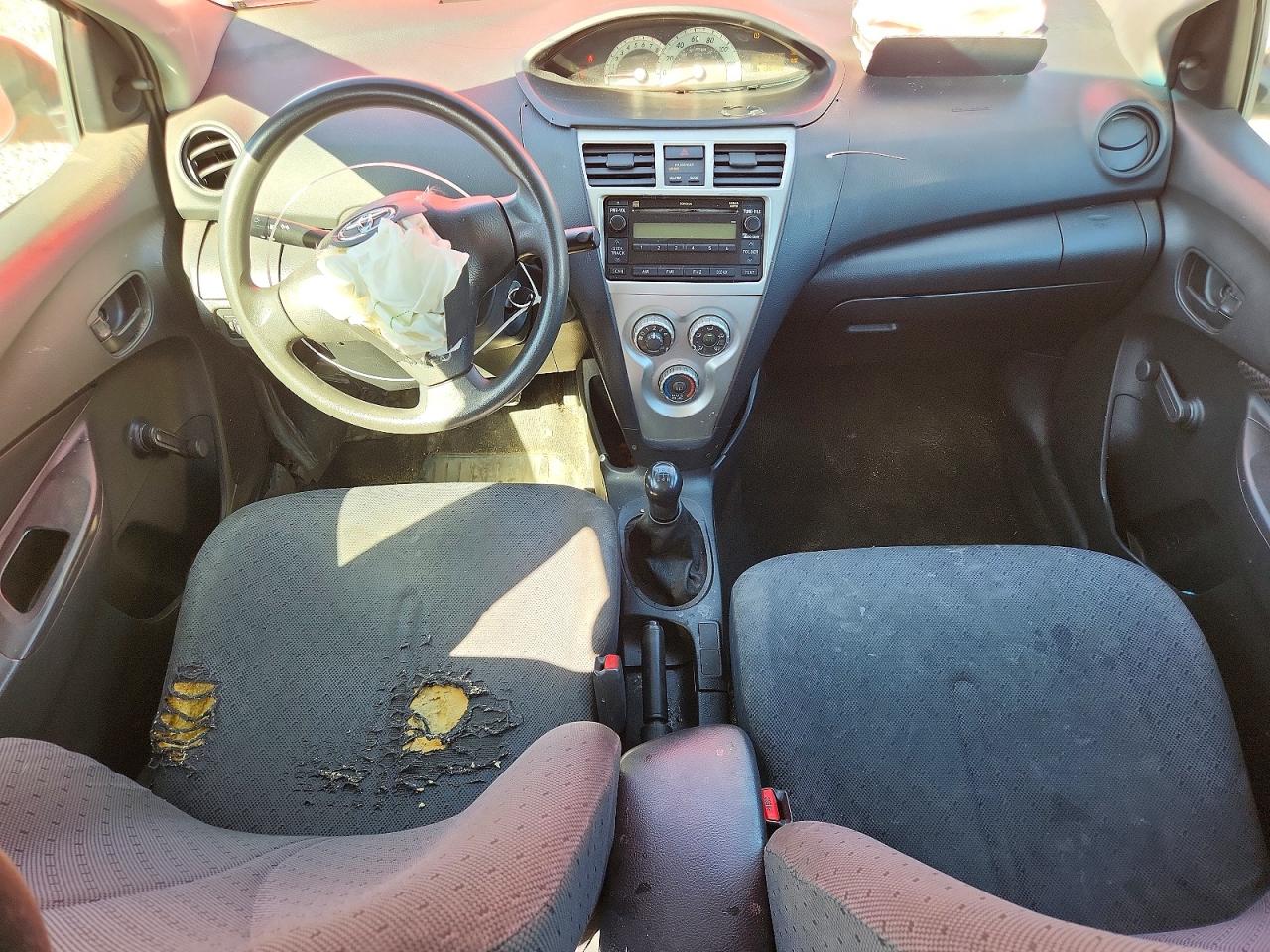 2008 TOYOTA YARIS BASE photo 22