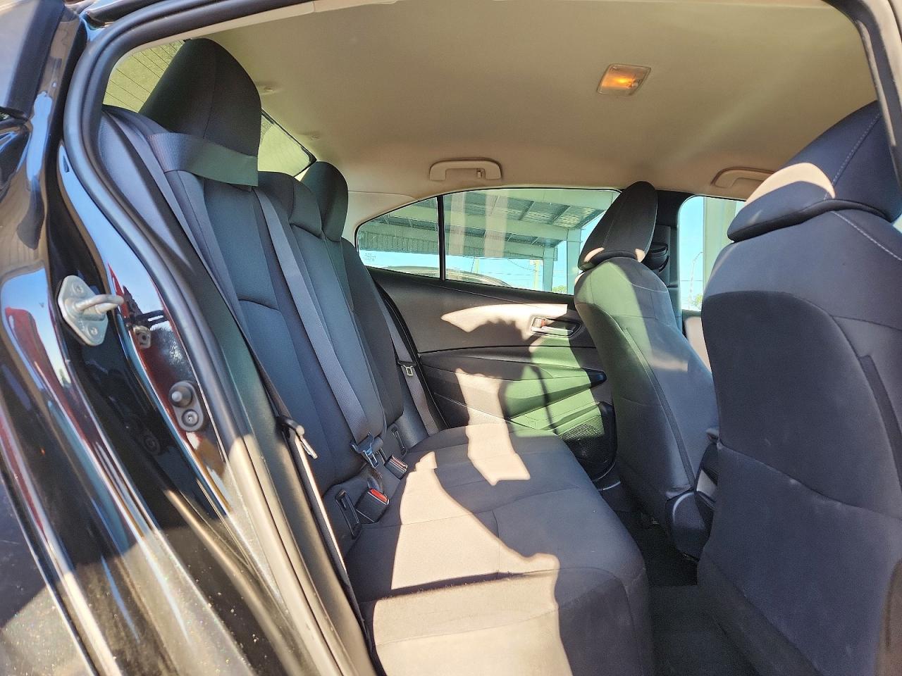 2020 TOYOTA COROLLA LE photo 10