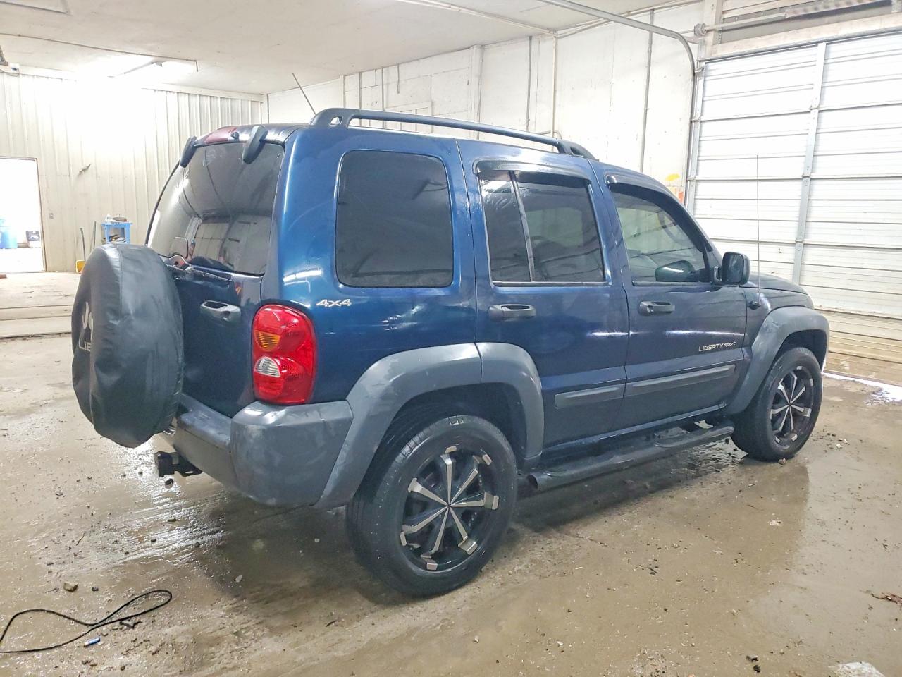2002 JEEP LIBERTY SPORT photo 5
