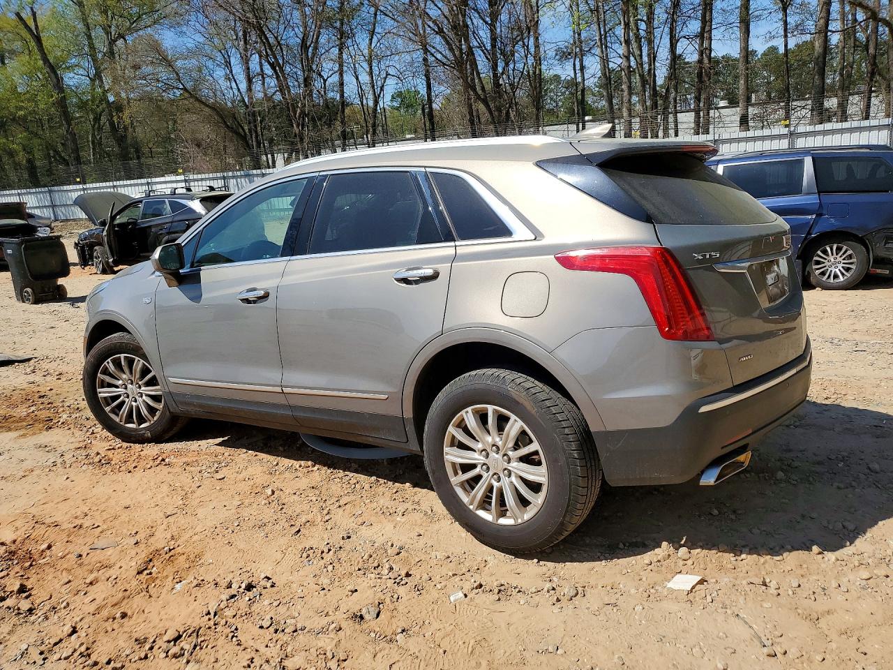 2018 CADILLAC XT5 photo 4