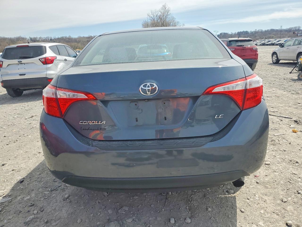 2015 TOYOTA COROLLA LE photo 6