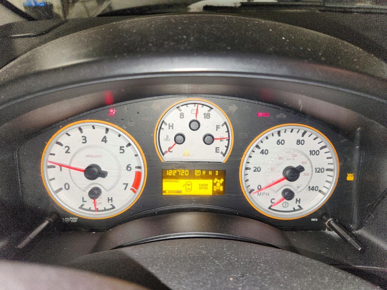 2010 NISSAN TITAN SE photo 17