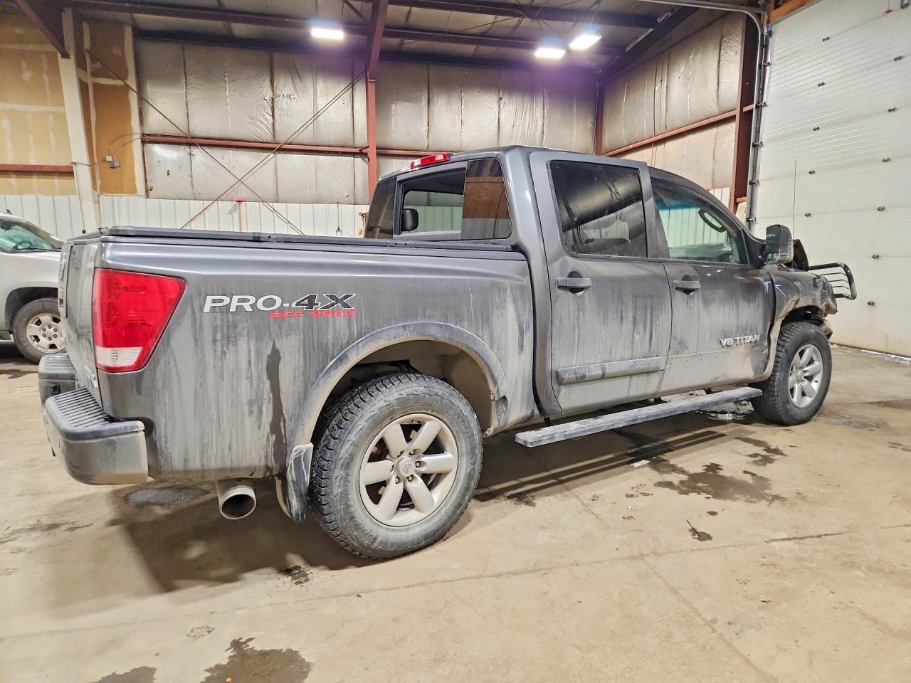 2010 NISSAN TITAN SE photo 5