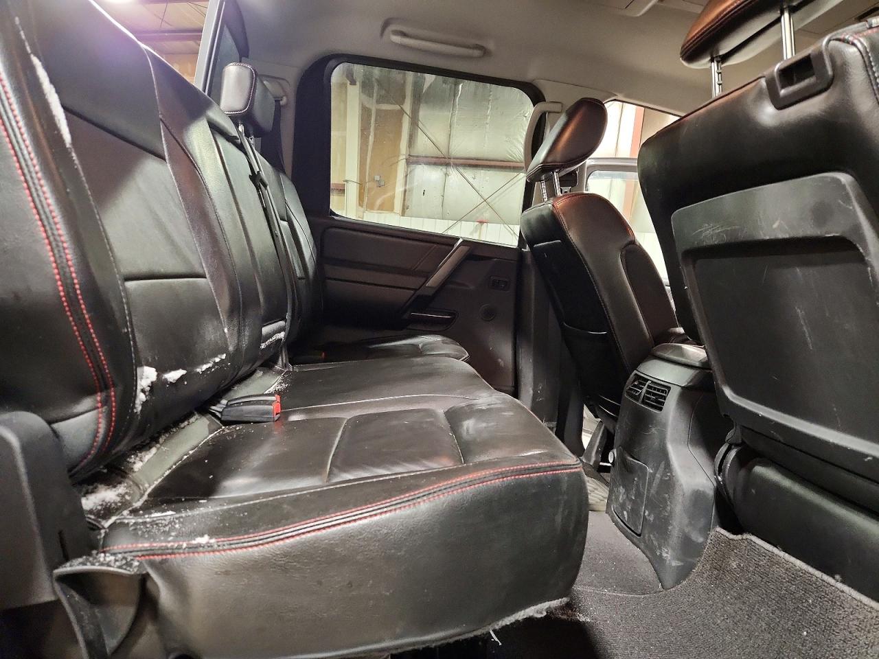 2010 NISSAN TITAN SE photo 19
