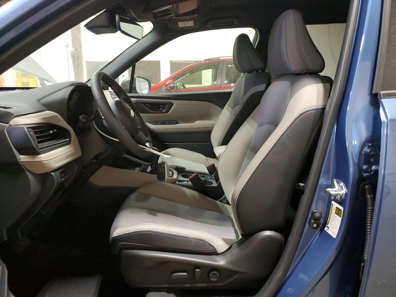 2025 SUBARU FORESTER PREMIUM photo 13