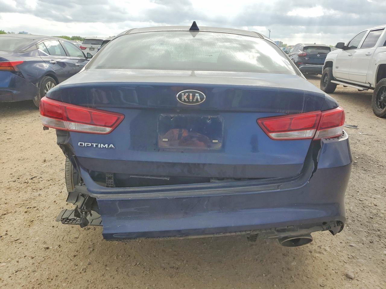 2017 KIA OPTIMA LX photo 11