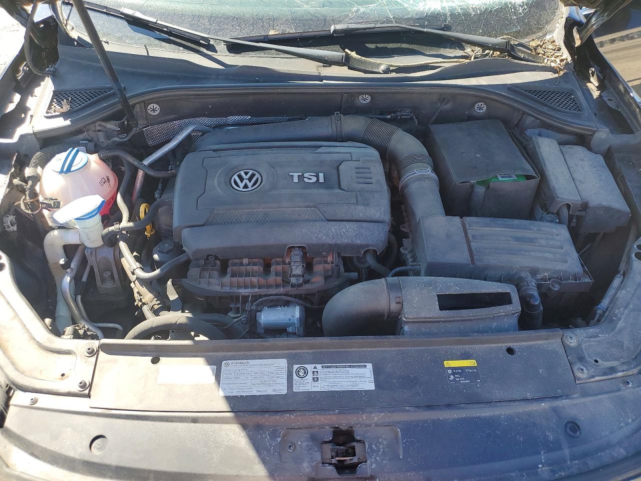 2017 VOLKSWAGEN PASSAT R-LINE photo 11