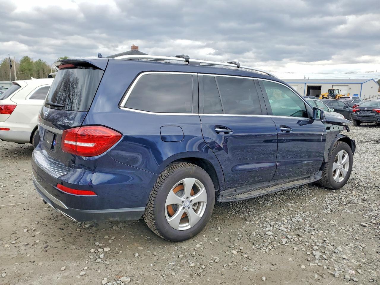 2017 MERCEDES-BENZ GLS 450 4MATIC photo 3