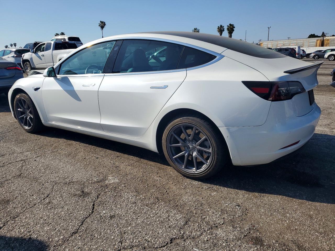 2020 TESLA MODEL 3 photo 2