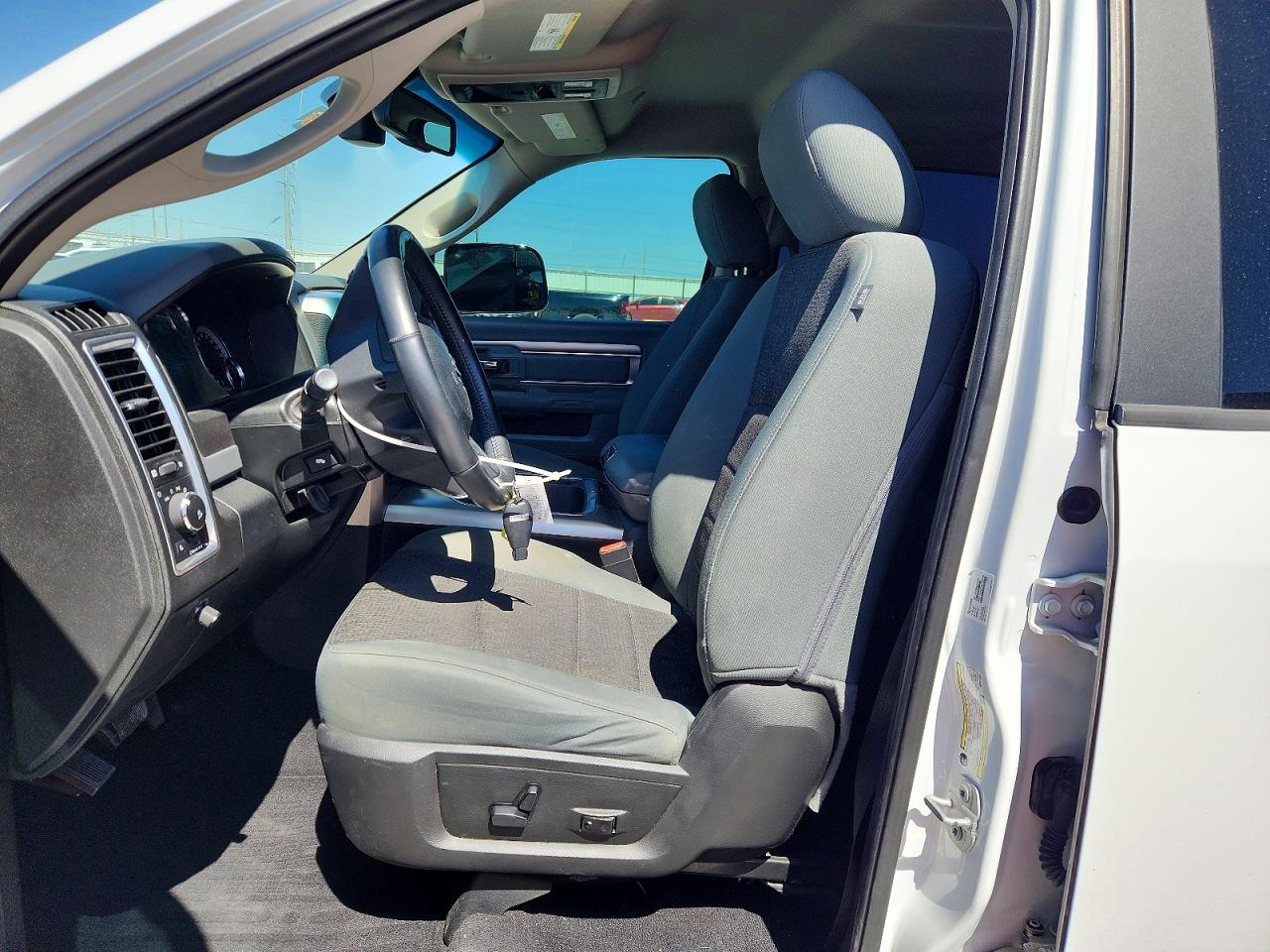 2018 RAM 2500 SLT photo 13
