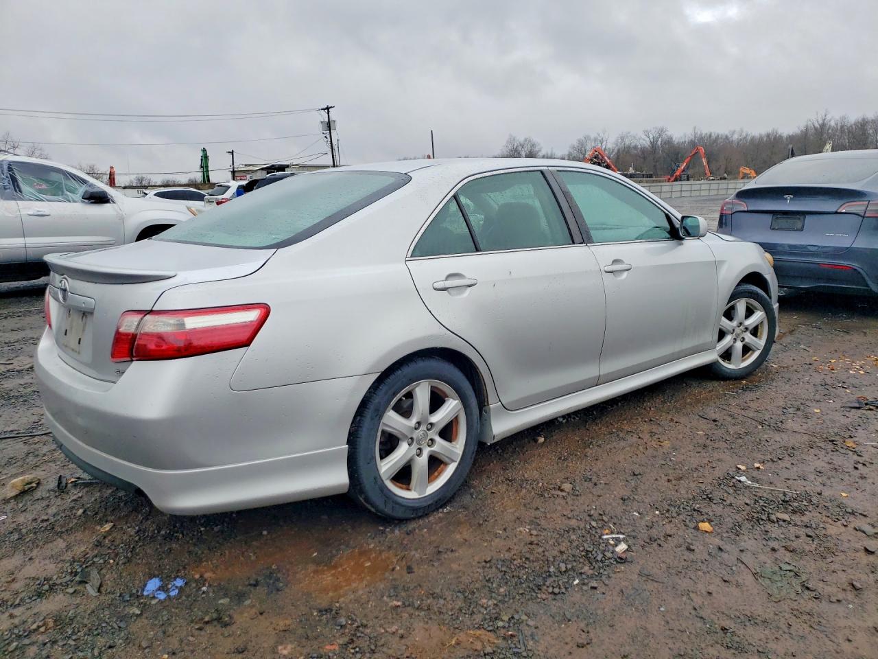 2009 TOYOTA CAMRY SE photo 5