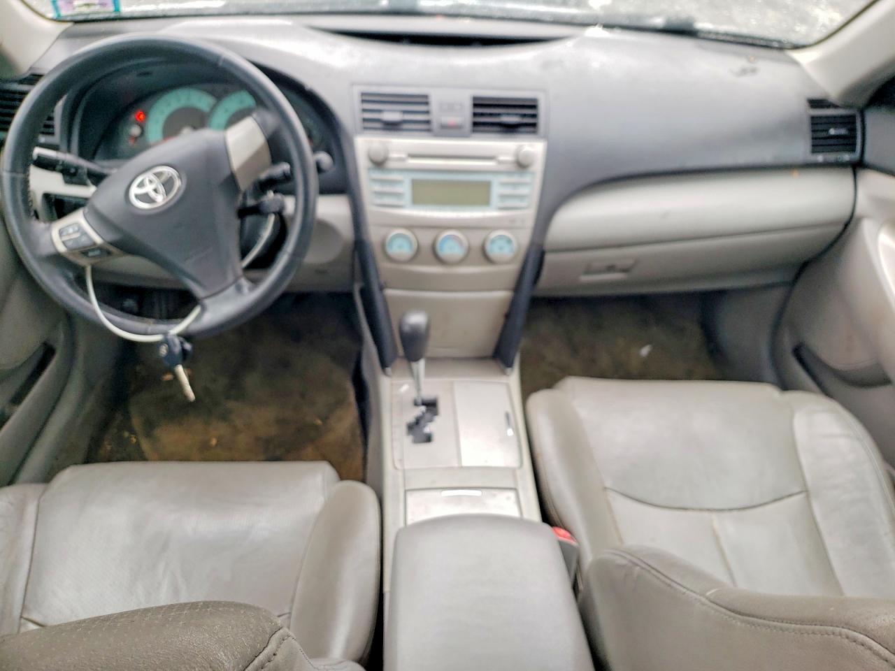 2009 TOYOTA CAMRY SE photo 15