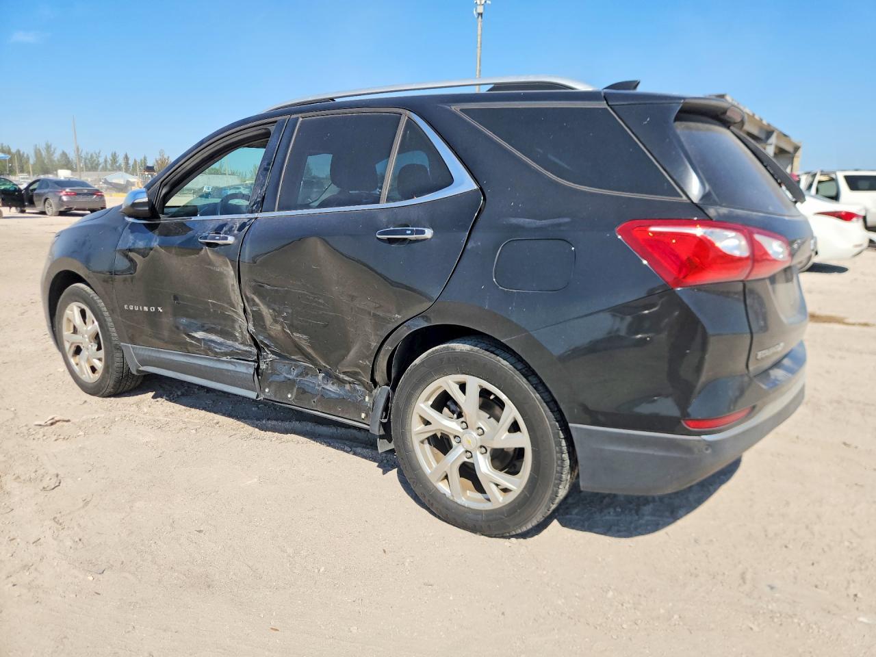 2018 CHEVROLET EQUINOX PREMIER photo 4