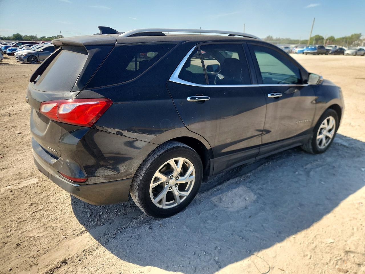 2018 CHEVROLET EQUINOX PREMIER photo 7