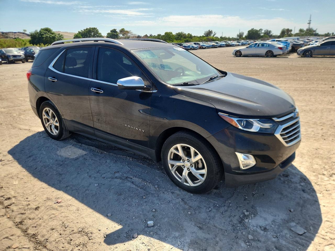 2018 CHEVROLET EQUINOX PREMIER photo 10