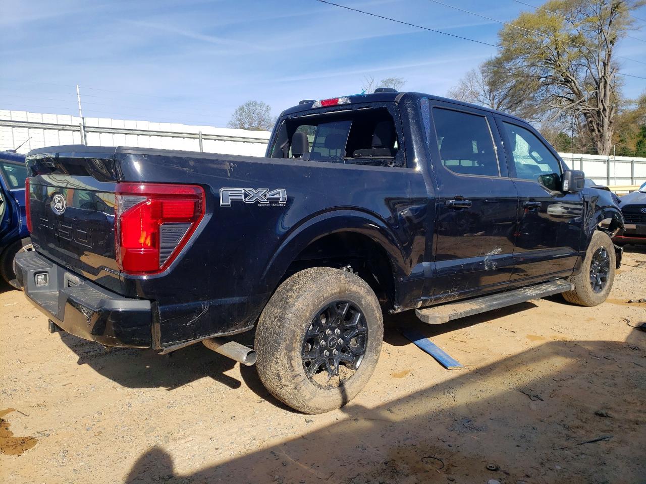 2024 FORD F150 FX4 photo 5