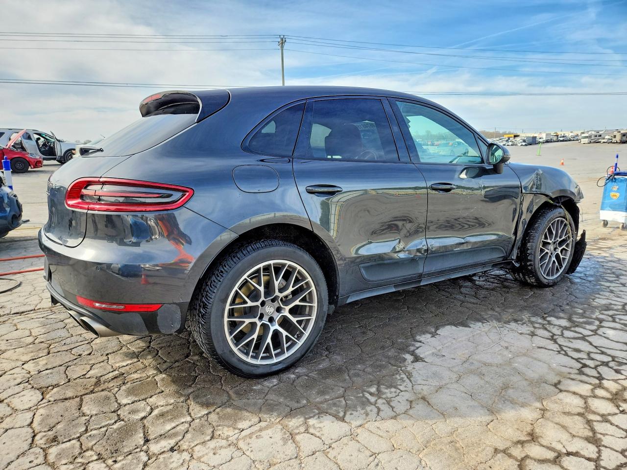 2018 PORSCHE MACAN S photo 3