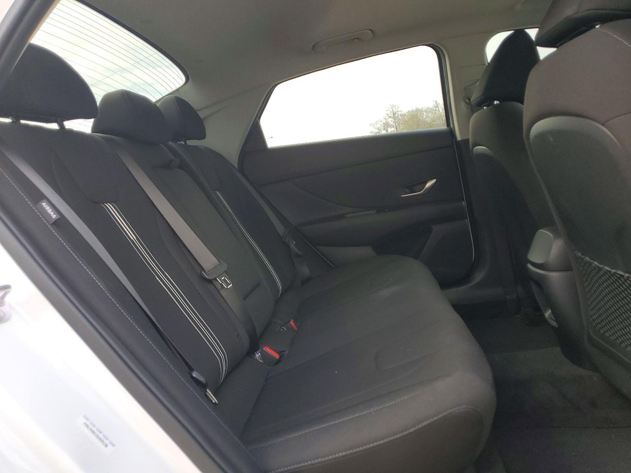 2025 HYUNDAI ELANTRA SEL CONVENIENCE photo 28