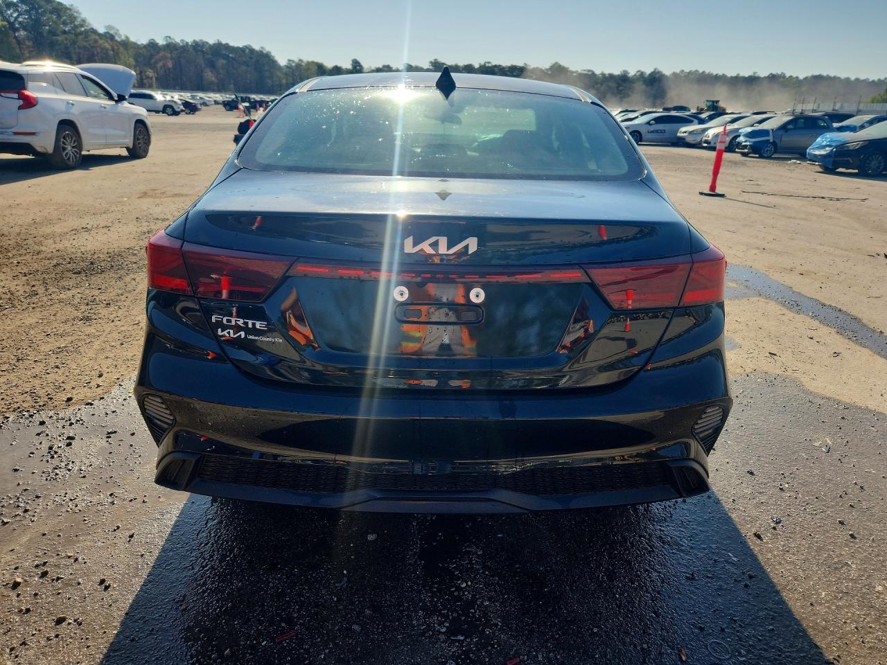 2024 KIA FORTE LX photo 16