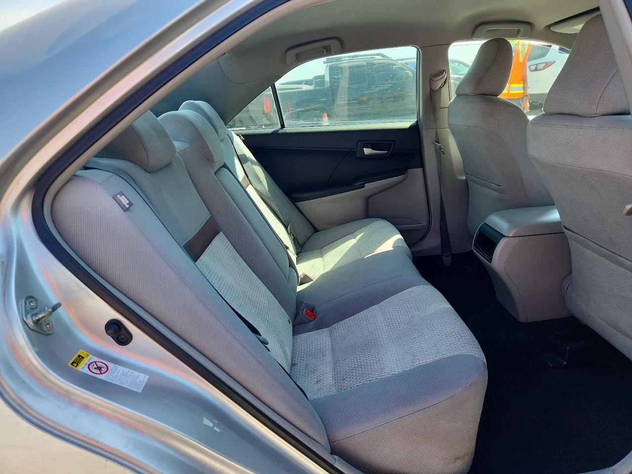 2012 TOYOTA CAMRY LE photo 28
