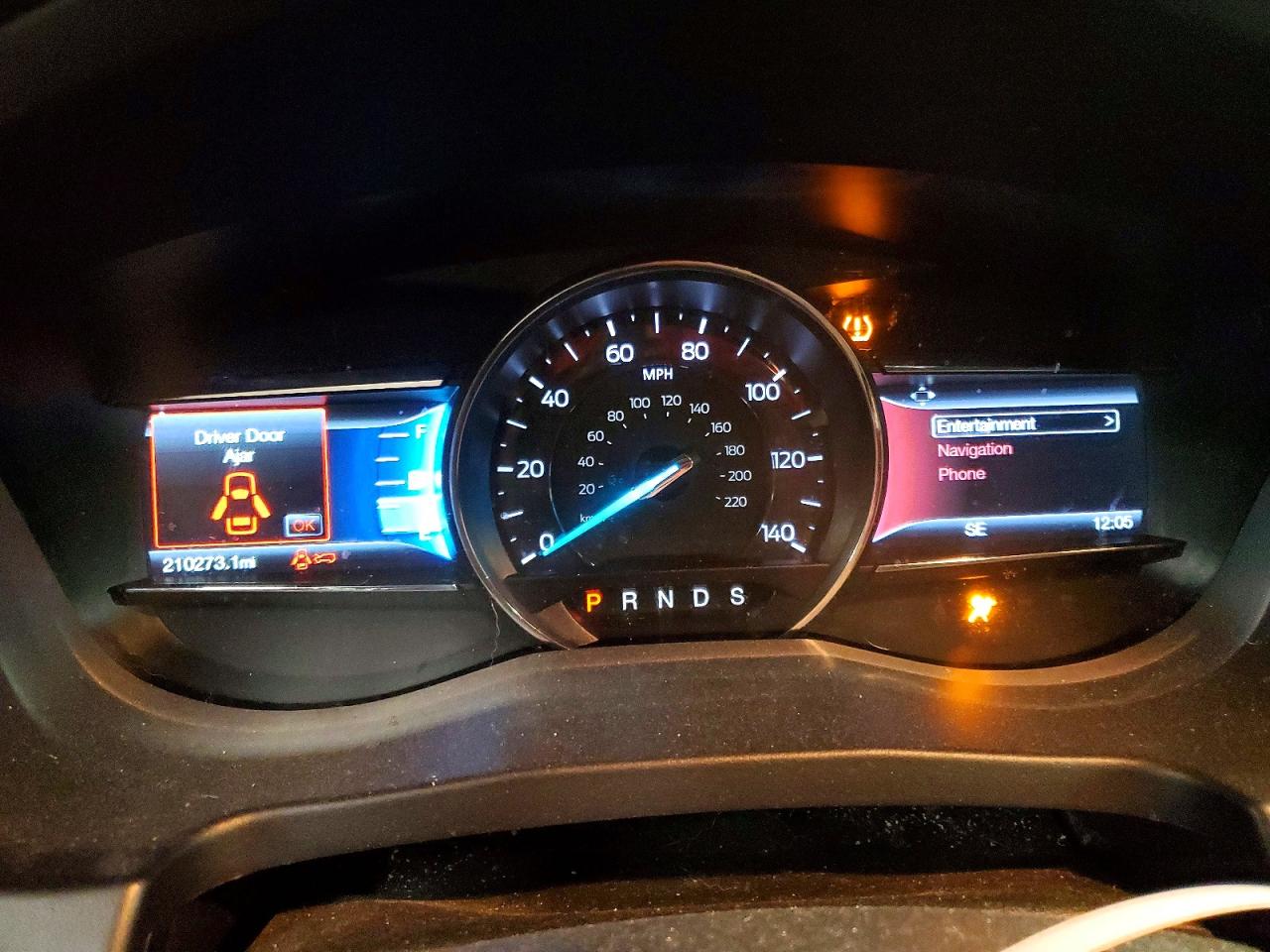 2016 FORD EXPLORER XLT photo 9